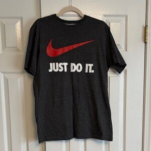 Nike Charcoal Grey Heather Tee with Just Do it Logo Size Medium